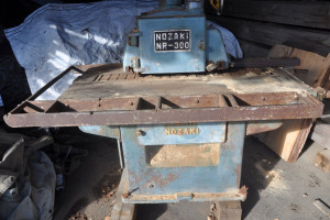 Straight-Line-Rip-Saw